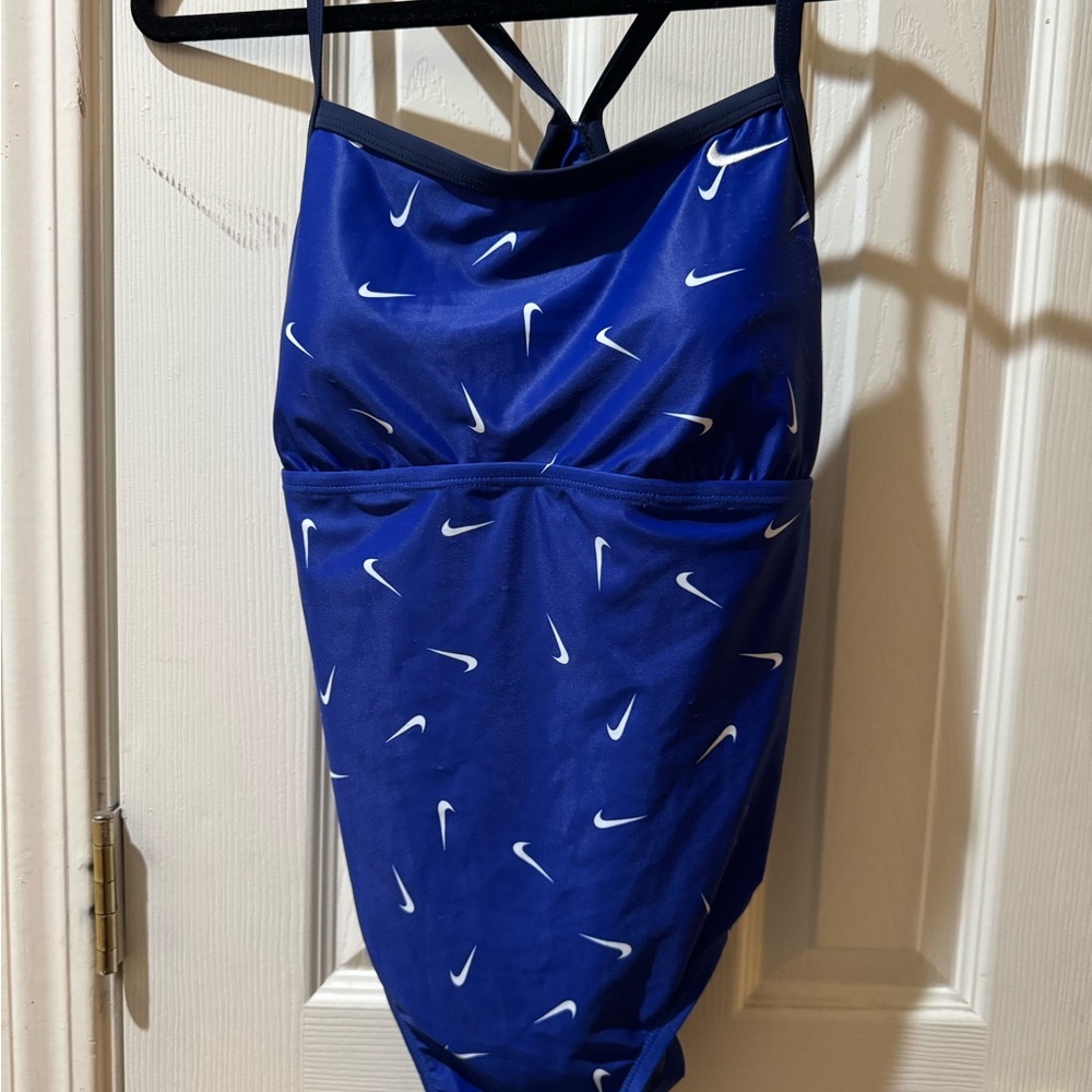 NWT Nike Women's Color Surge Powerback One Piece Swimsuit pacific blue size L